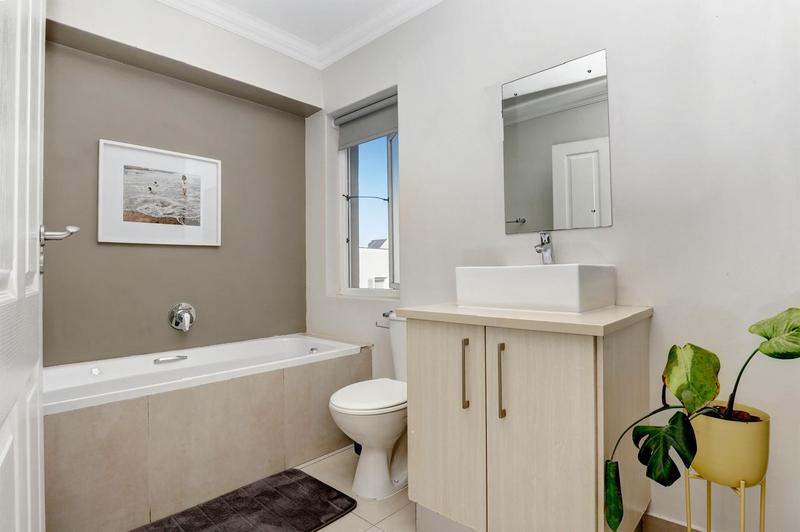3 Bedroom Property for Sale in Stellenbosch Central Western Cape